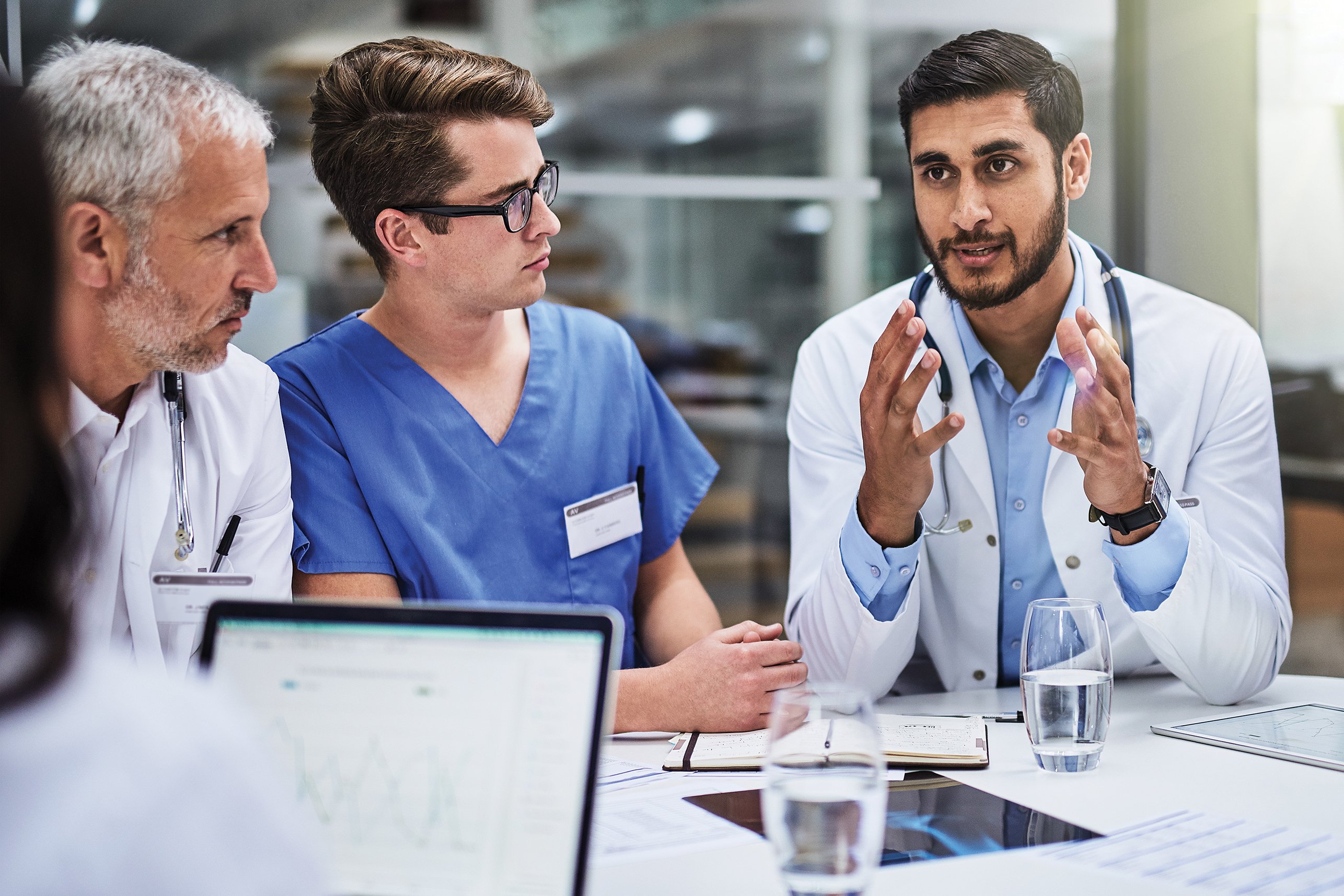 ALL_group_men_medical_rgb_150