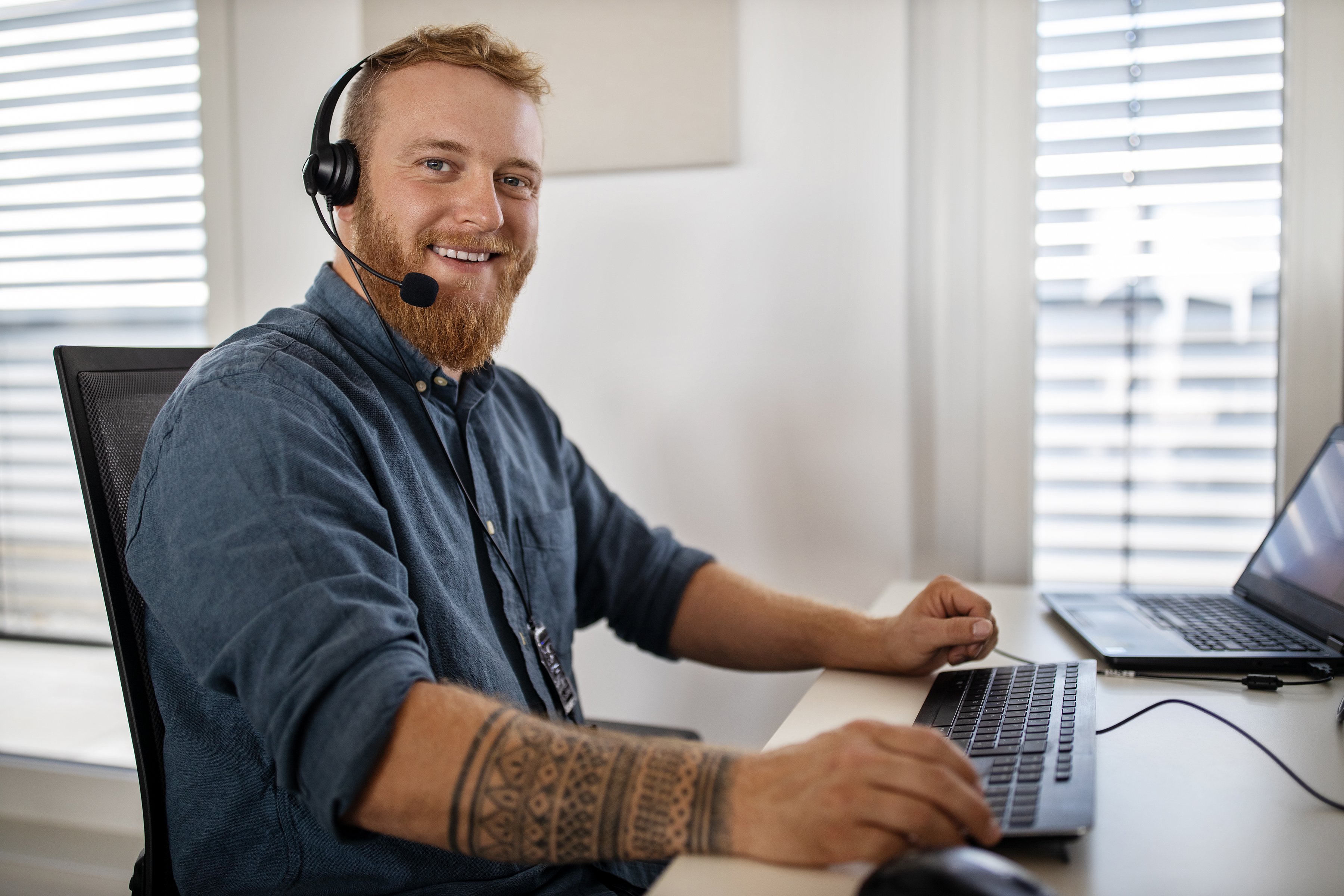 Remote_Call_Center_Man